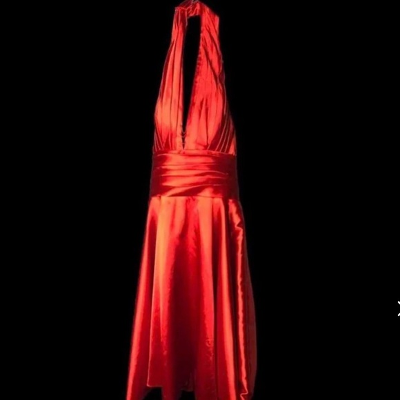 Elegant Vintage Party Fiesta classic Red Satin Scarlet Halter Maxi Dress - Picture 1 of 8